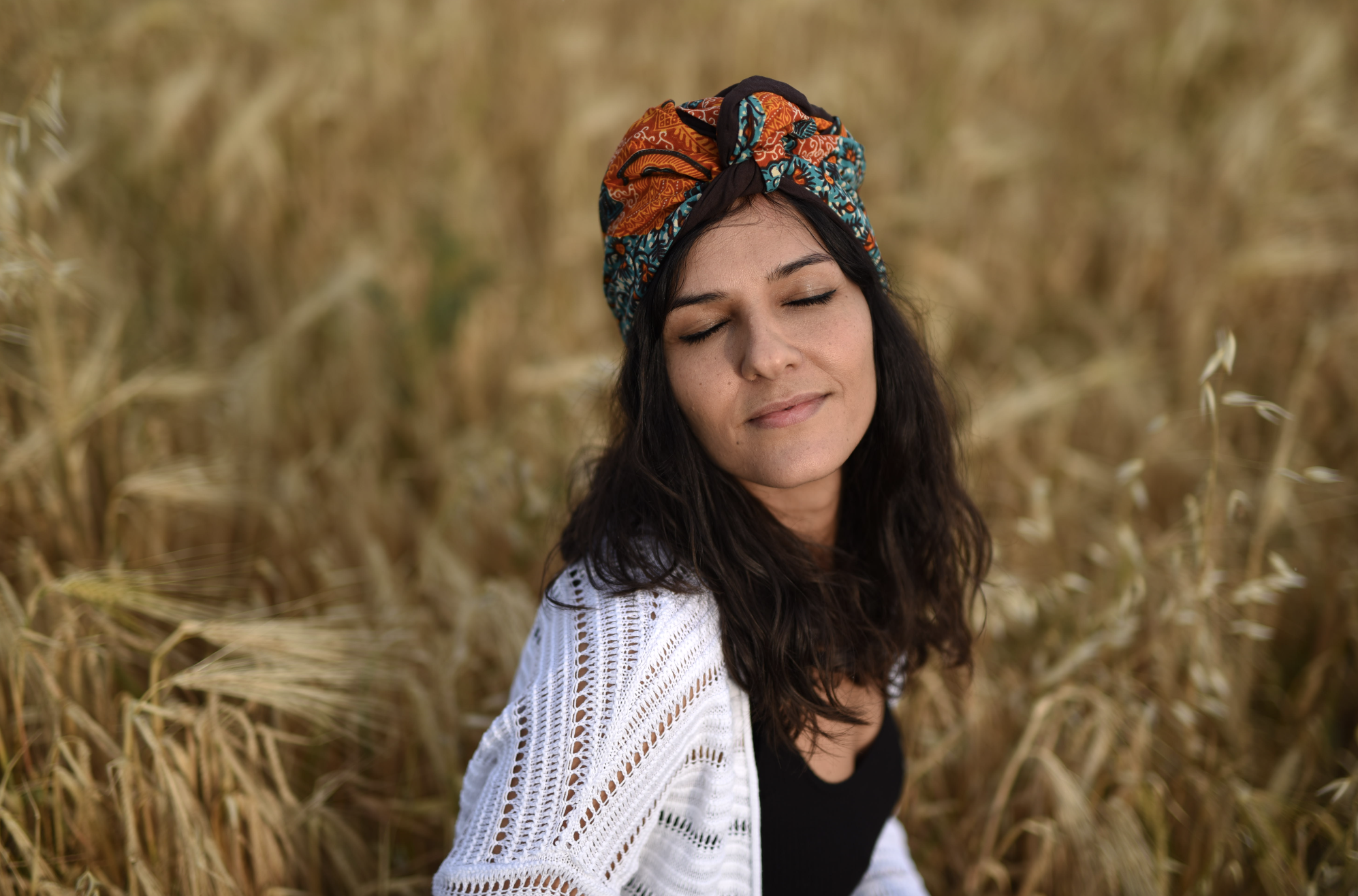 Estate nell'identità visiva